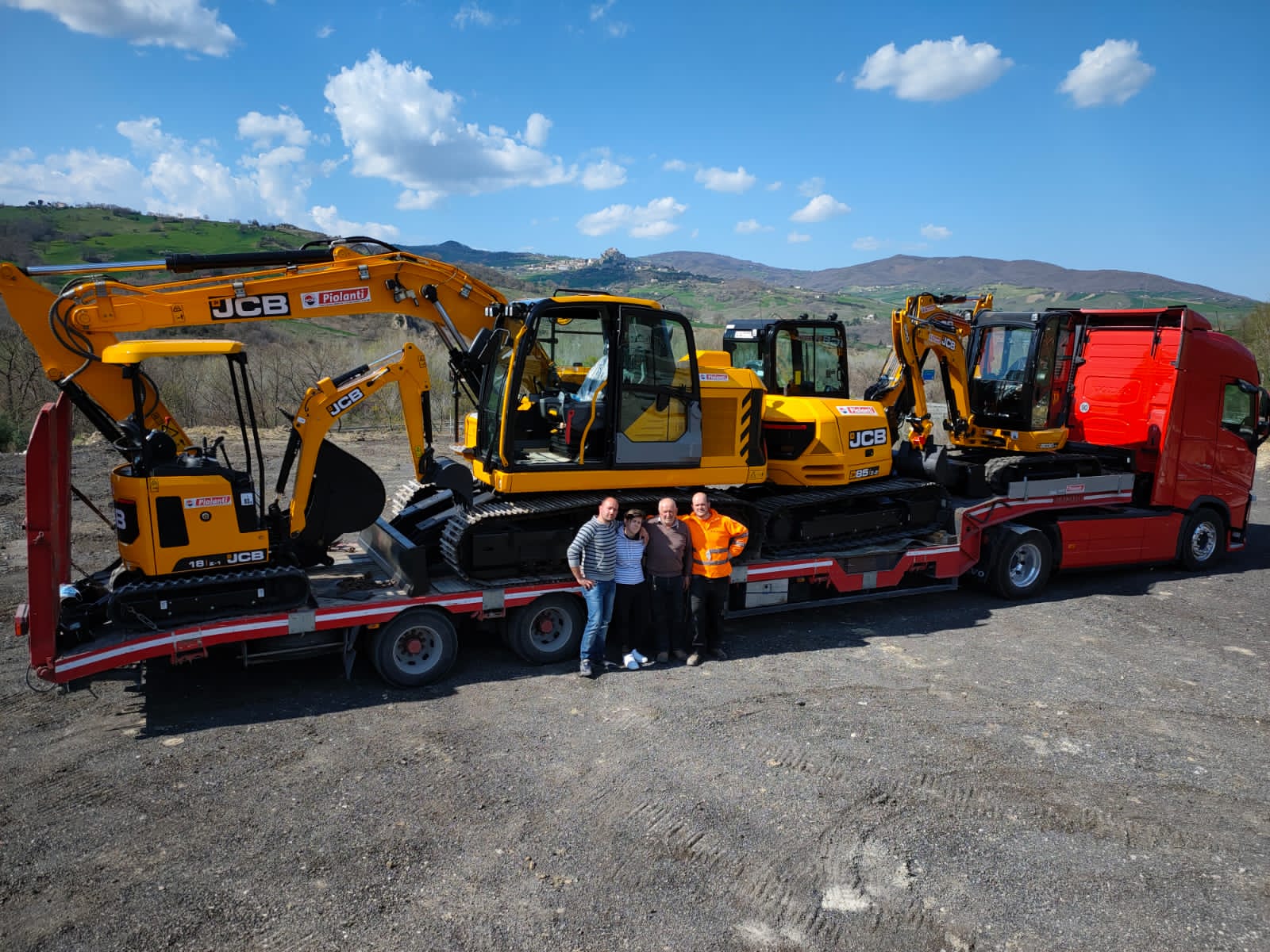 Ultimi modelli di escavatori JCB